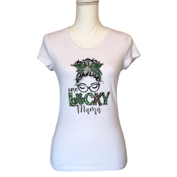 No Boundaries Custom St. Patrick’s Day Lucky Mama Scoop Tee Juniors Small (3-5) - Picture 12 of 12